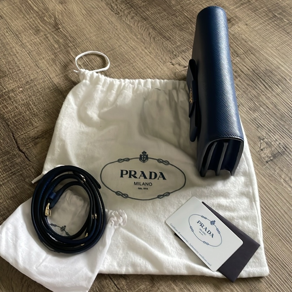 Prada Crossbody bag with leather strap. 8"x5"x2" - Picture 3 of 3